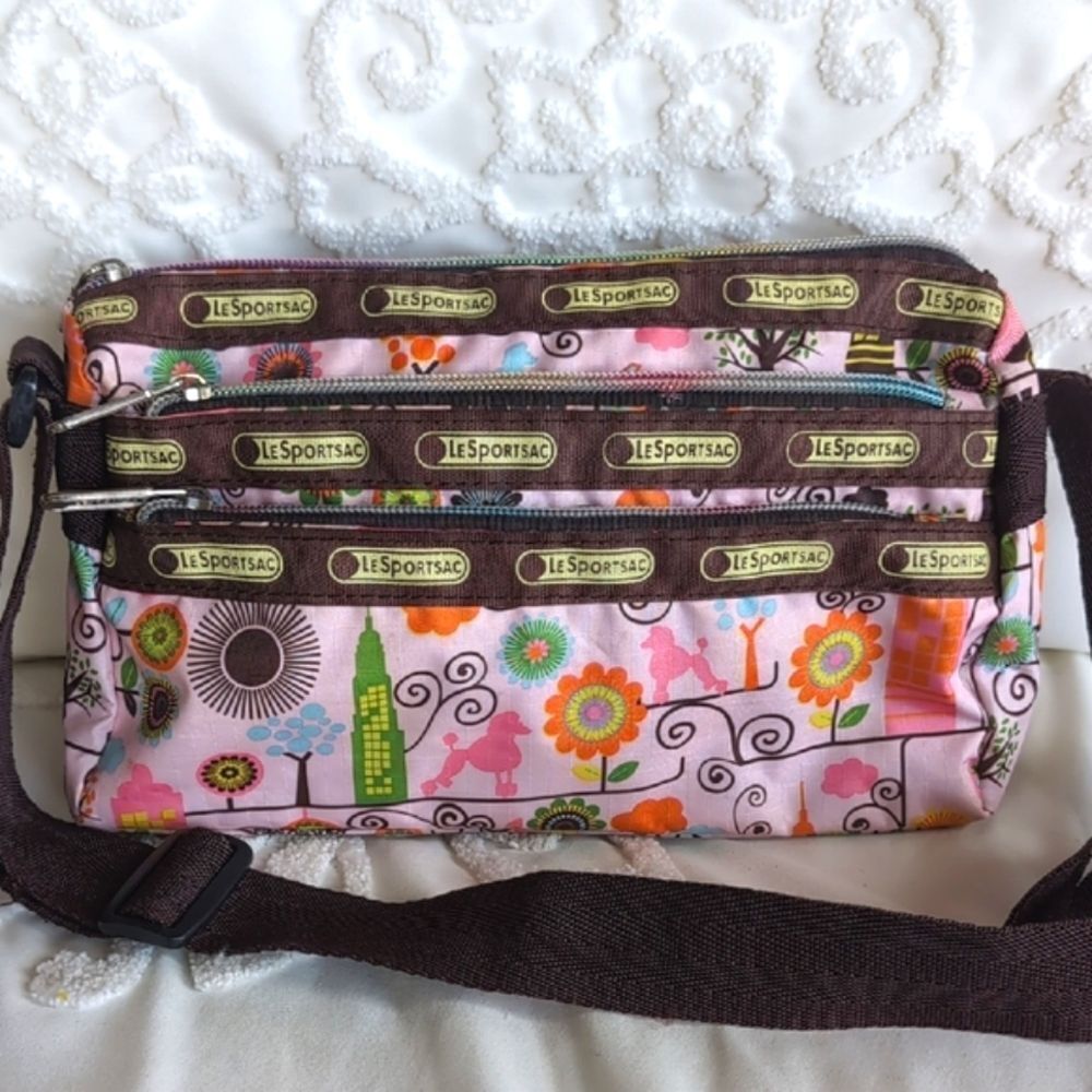 Vintage 🩷 Pink Poodle Park LeSportsac Crossbody Rainbow Zip Purse